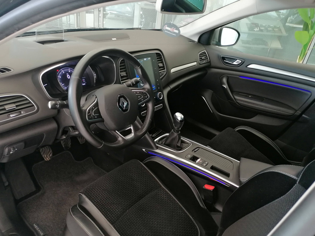 Acheter Renault Megane 4 Mégane IV Berline TCe 140 FAP GT-Line 5p occasion dans les concessions du Groupe Faurie