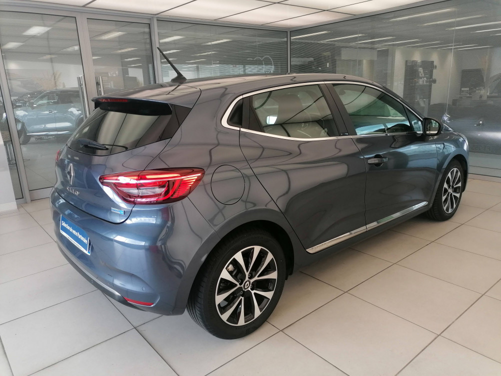Acheter Renault Clio 5 Clio E-Tech 140 Intens 5p occasion dans les concessions du Groupe Faurie