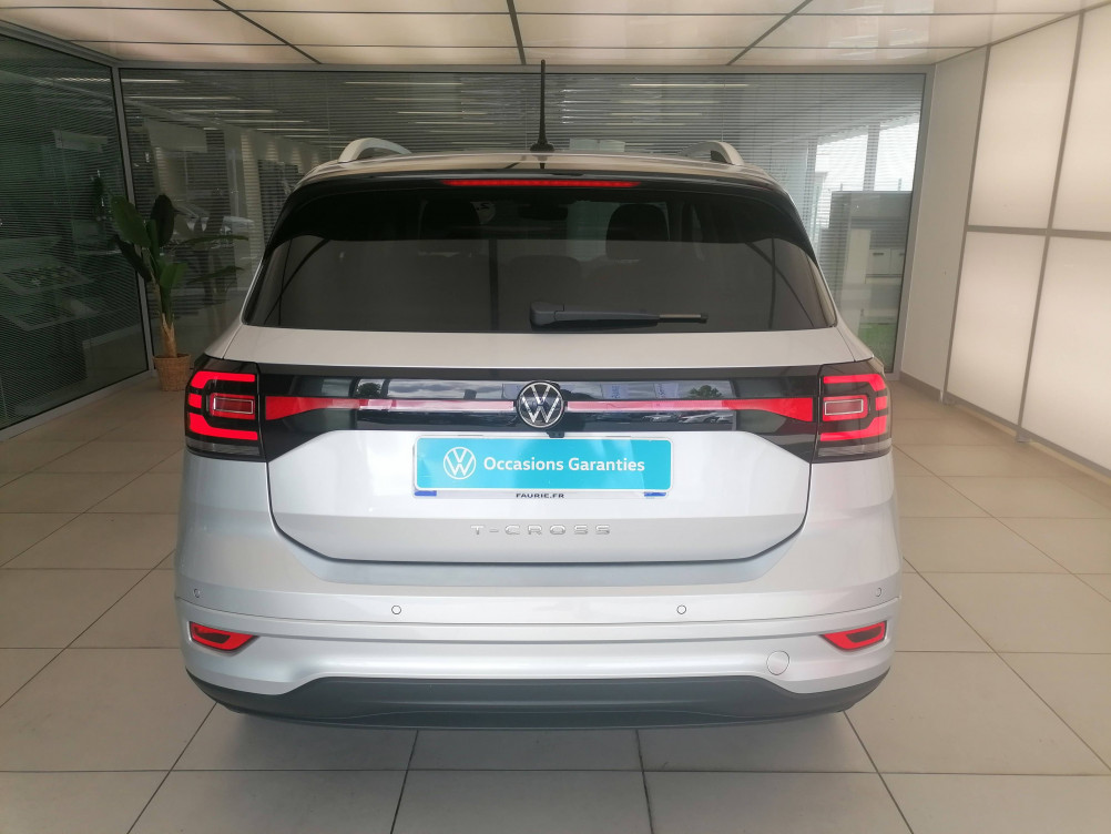 Acheter Volkswagen T-Cross T-Cross 1.0 TSI 110 Start/Stop DSG7 R-Line Tech 5p occasion dans les concessions du Groupe Faurie