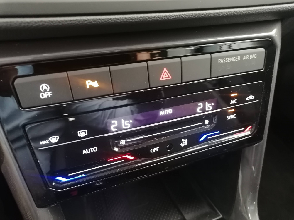 Acheter Volkswagen T-Cross T-Cross 1.0 TSI 110 Start/Stop DSG7 R-Line Tech 5p occasion dans les concessions du Groupe Faurie