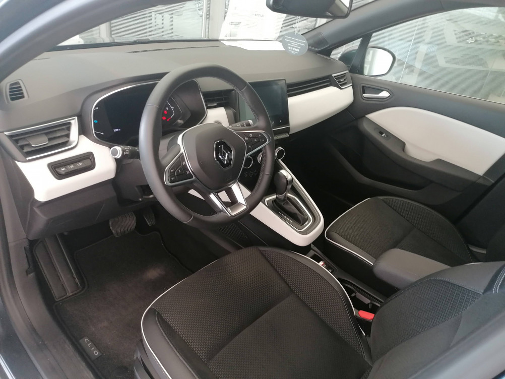 Acheter Renault Clio 5 Clio E-Tech 140 Intens 5p occasion dans les concessions du Groupe Faurie