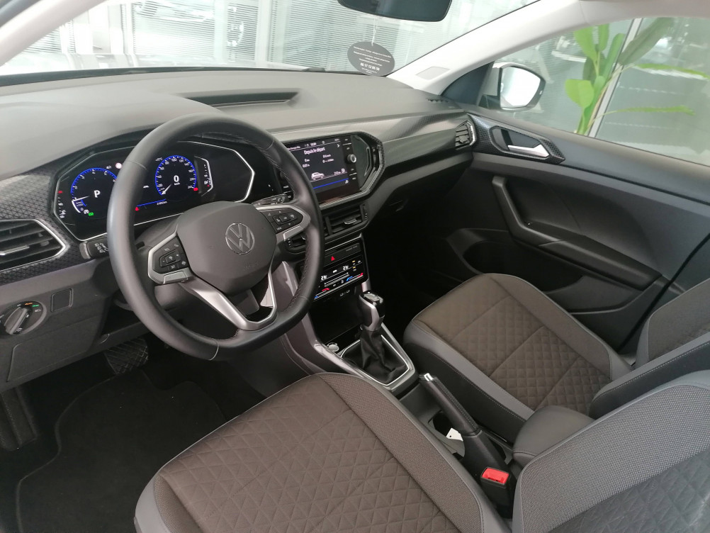 Acheter Volkswagen T-Cross T-Cross 1.0 TSI 110 Start/Stop DSG7 R-Line Tech 5p occasion dans les concessions du Groupe Faurie