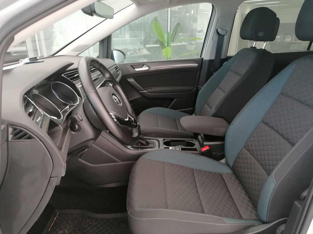 Acheter Volkswagen Touran Touran 2.0 TDI 150 DSG7 7pl IQ.Drive 5p occasion dans les concessions du Groupe Faurie