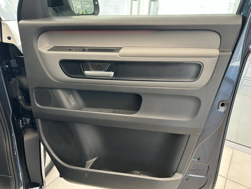 Acheter Volkswagen ID. Buzz ID. Buzz 286 ch Pro 7 places  5p occasion dans les concessions du Groupe Faurie