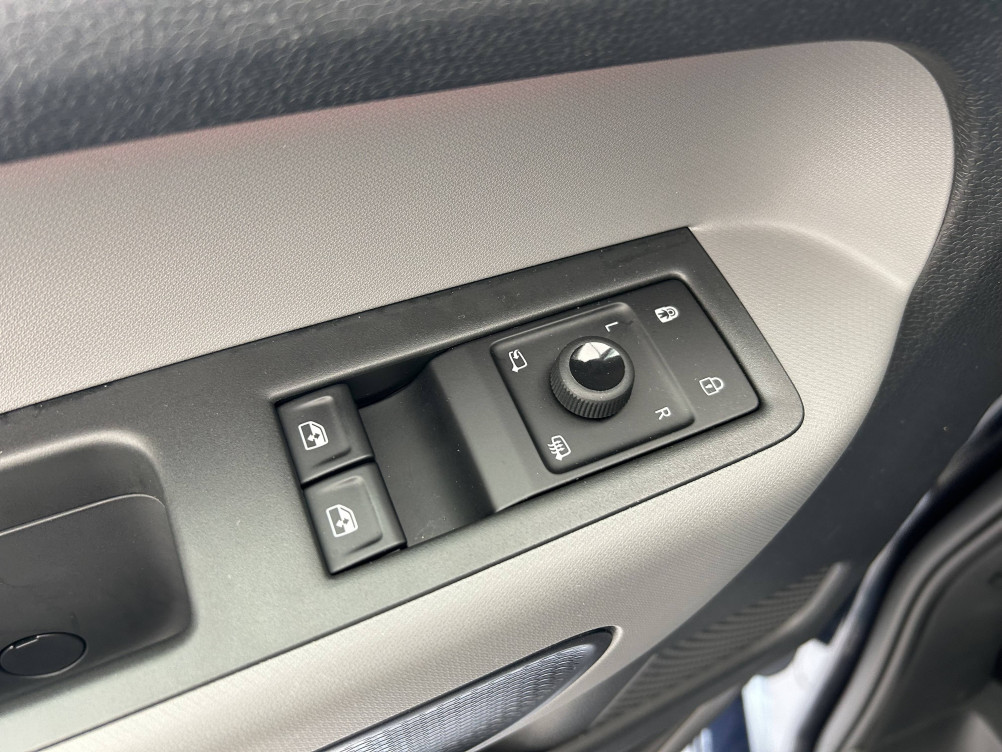 Acheter Volkswagen ID. Buzz ID. Buzz 286 ch Pro 7 places  5p occasion dans les concessions du Groupe Faurie