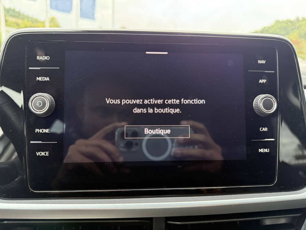 Acheter Volkswagen T-Roc T-Roc 1.0 TSI 110 Start/Stop BVM6 Life 5p occasion dans les concessions du Groupe Faurie