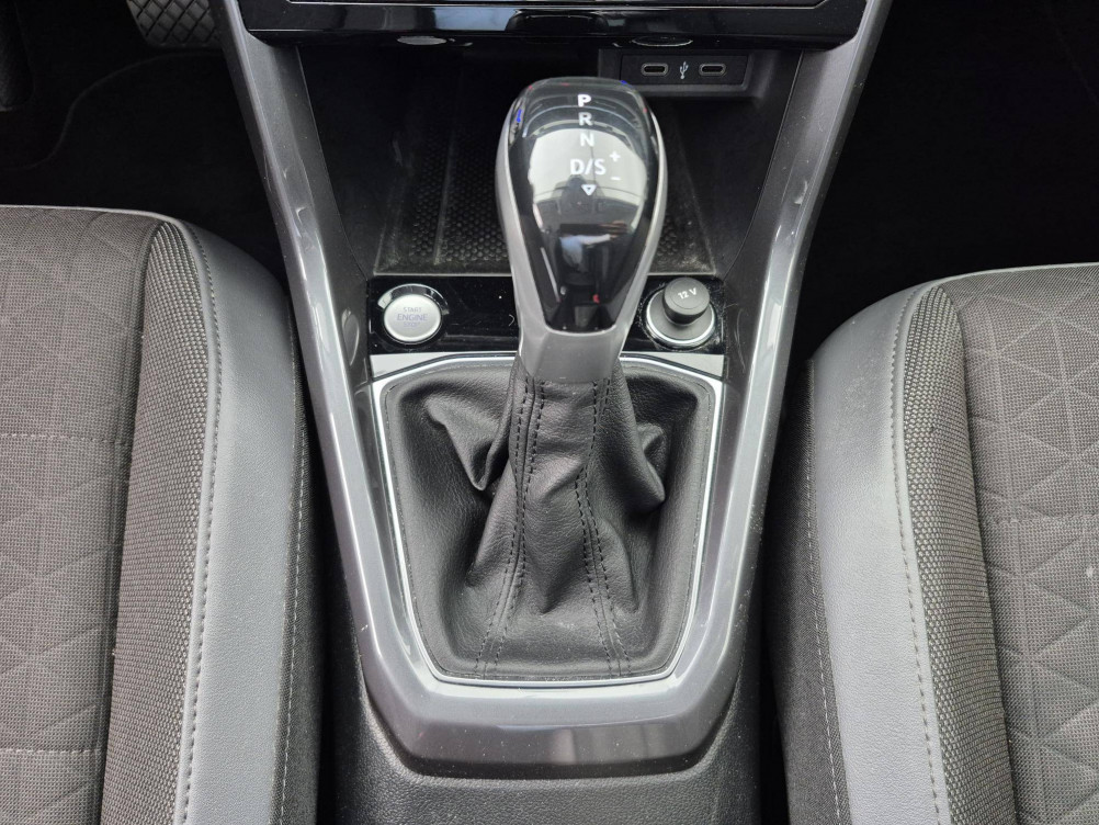 Acheter Volkswagen T-Cross T-Cross 1.0 TSI 110 Start/Stop DSG7 R-Line Tech 5p occasion dans les concessions du Groupe Faurie