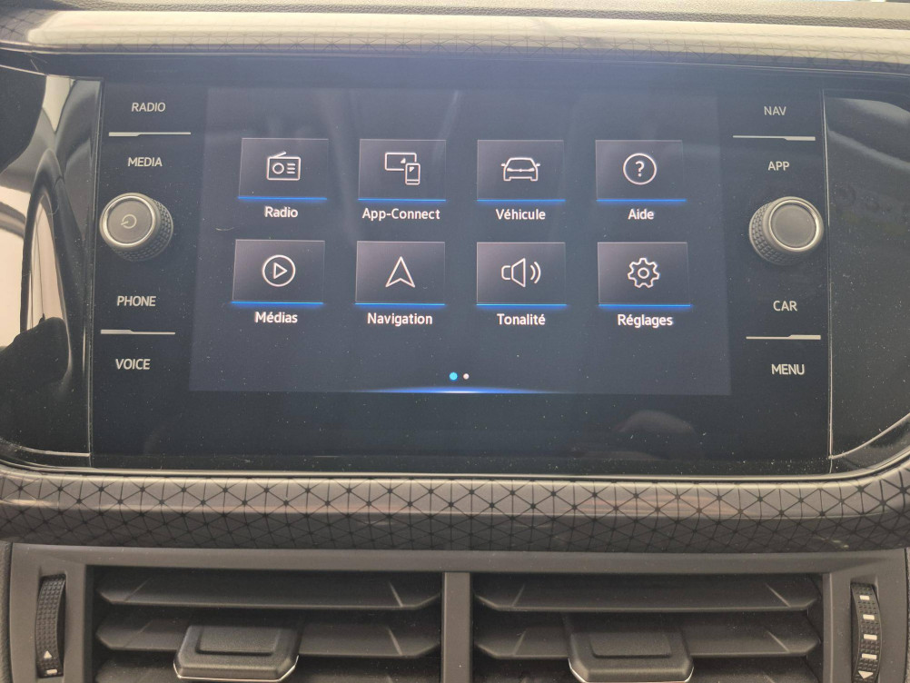 Acheter Volkswagen T-Cross T-Cross 1.0 TSI 110 Start/Stop DSG7 R-Line Tech 5p occasion dans les concessions du Groupe Faurie