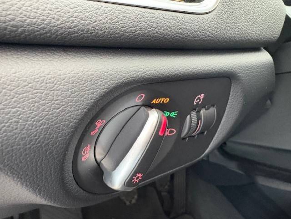 Acheter Audi Q3 Q3 2.0 TDI Ultra 150 ch Ambiente 5p occasion dans les concessions du Groupe Faurie