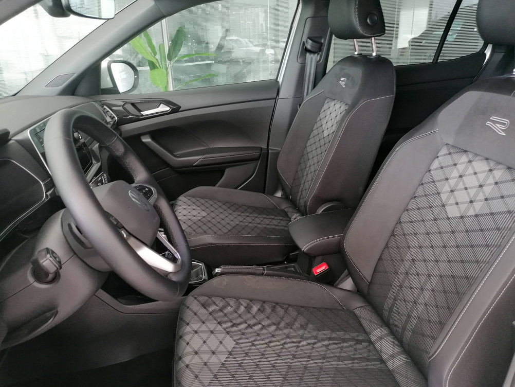 Acheter Volkswagen T-Cross T-Cross 1.0 TSI 116 Start/Stop DSG7 R-Line Edition 5p occasion dans les concessions du Groupe Faurie