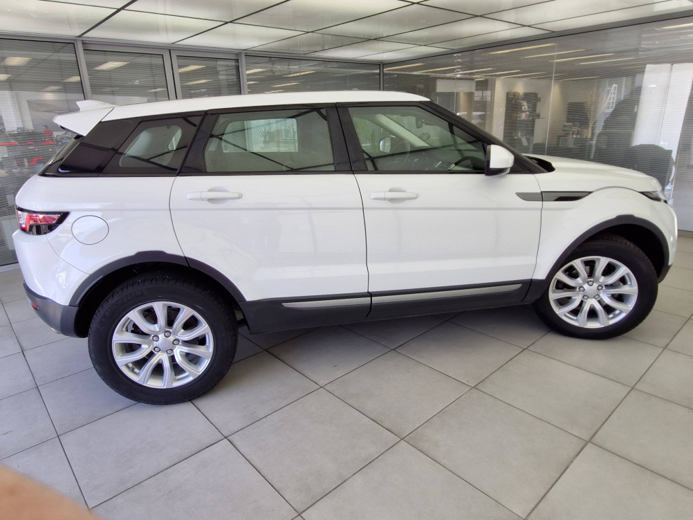 Acheter Land Rover Range Rover Evoque Range Rover Evoque eD4 150 BVM Pure 5p occasion dans les concessions du Groupe Faurie