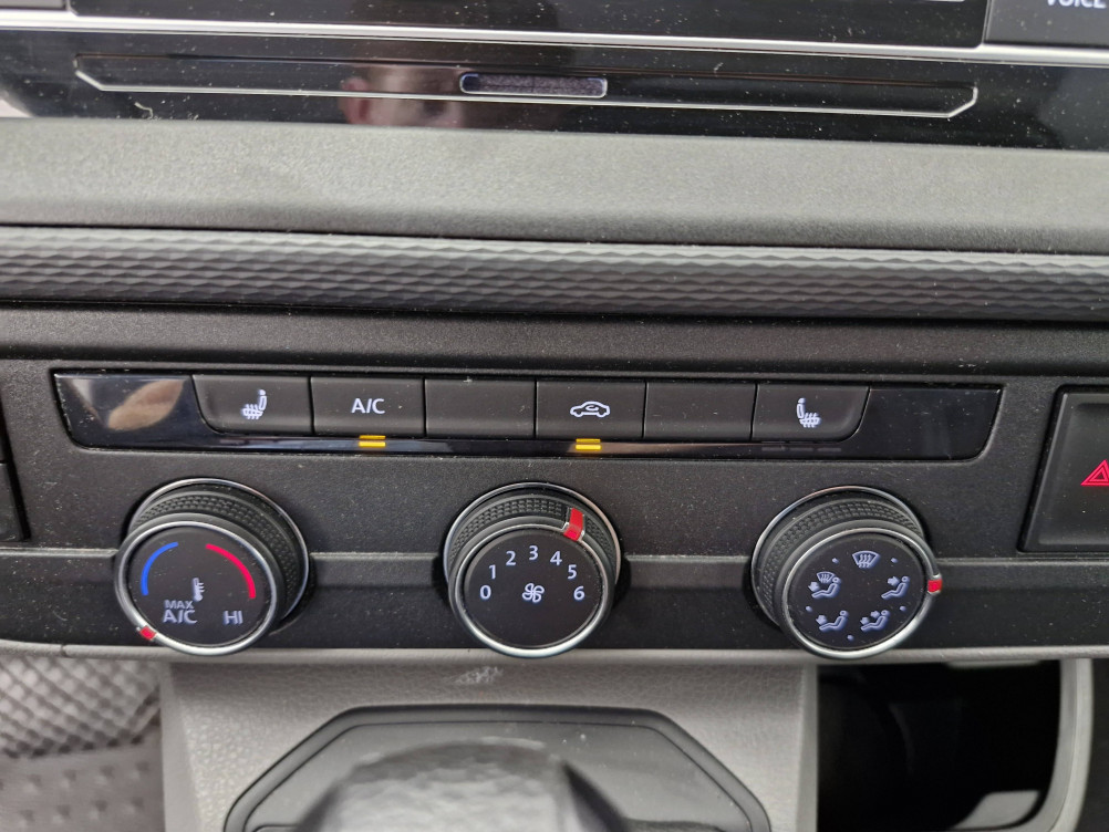 Acheter Volkswagen Transporter Fourgon T6 TRANSPORTER 6.1 VAN L1H1 2.0 TDI 150 DSG7 BUSINESS 4p occasion dans les concessions du Groupe Faurie