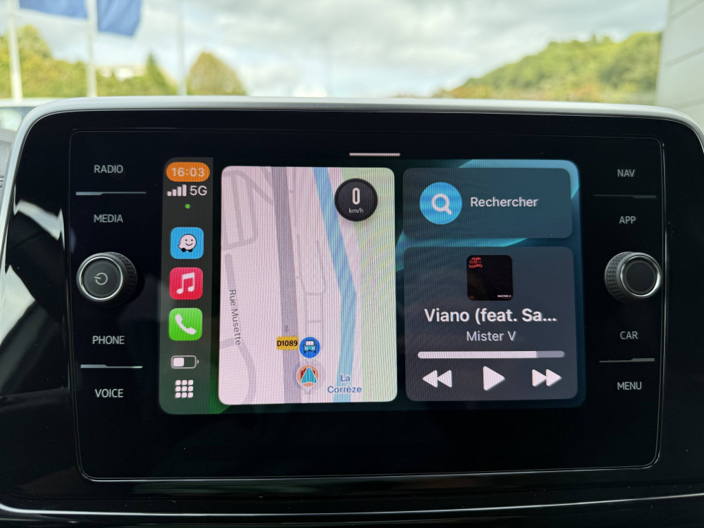 Acheter Volkswagen T-Roc T-Roc 1.5 TSI EVO2 150 Start/Stop DSG7 R-Line 5p occasion dans les concessions du Groupe Faurie