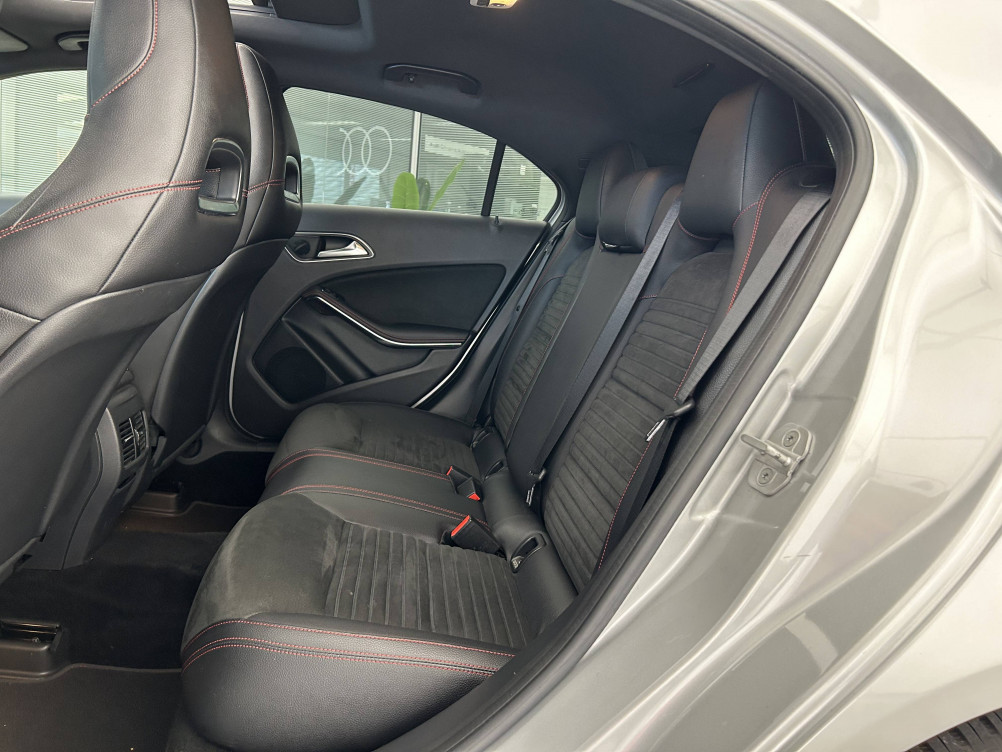 Acheter Mercedes Classe A Classe A 180 CDI BlueEFFICIENCY Fascination 7-G DCT A 5p occasion dans les concessions du Groupe Faurie