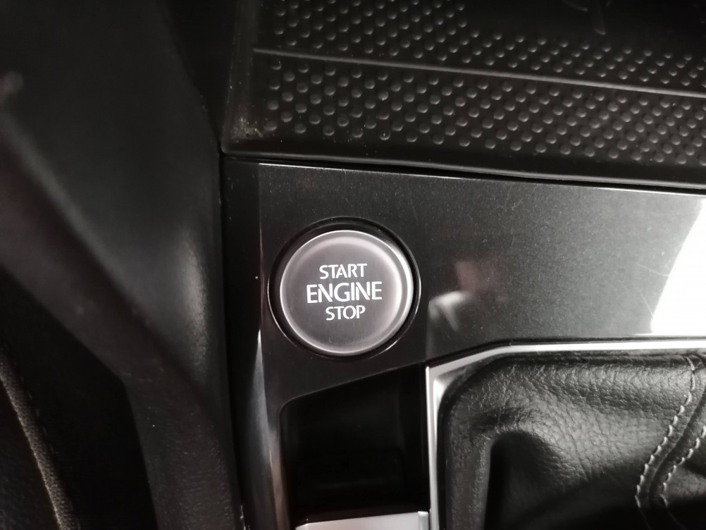 Acheter Volkswagen Tiguan Tiguan 2.0 TDI 150ch DSG7 R-Line 5p occasion dans les concessions du Groupe Faurie