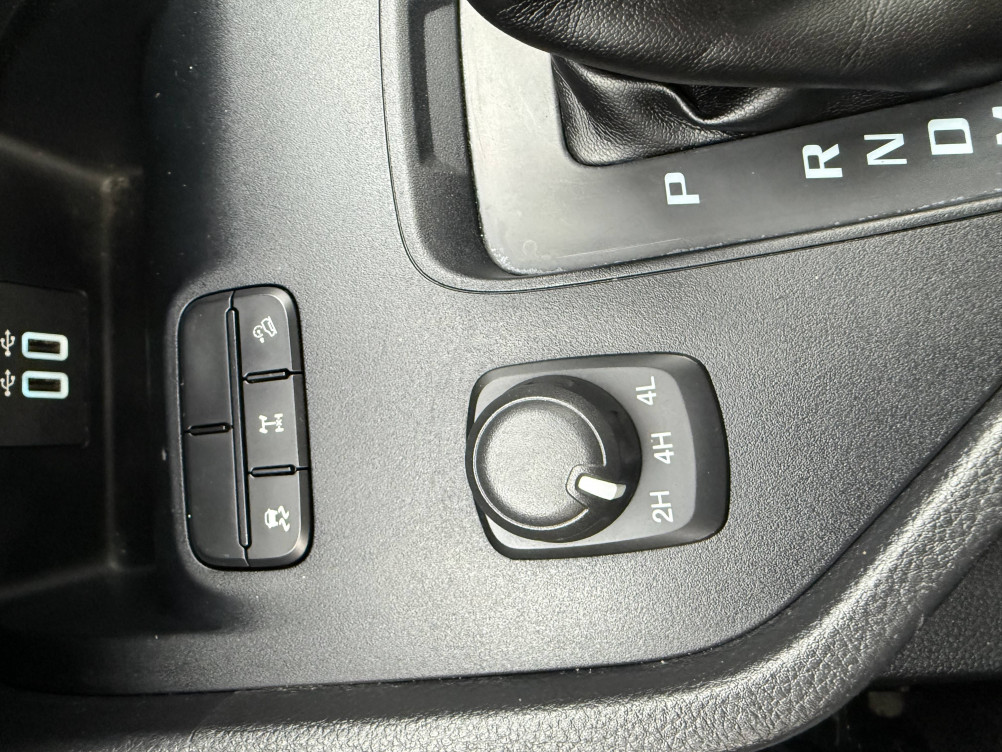 Acheter Ford Ranger RANGER DOUBLE CABINE 2.0 ECOBLUE 213 BV10 RAPTOR 4p occasion dans les concessions du Groupe Faurie