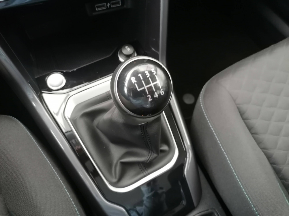Acheter Volkswagen T-Roc T-Roc 1.0 TSI 115 Start/Stop BVM6 IQ.Drive 5p occasion dans les concessions du Groupe Faurie