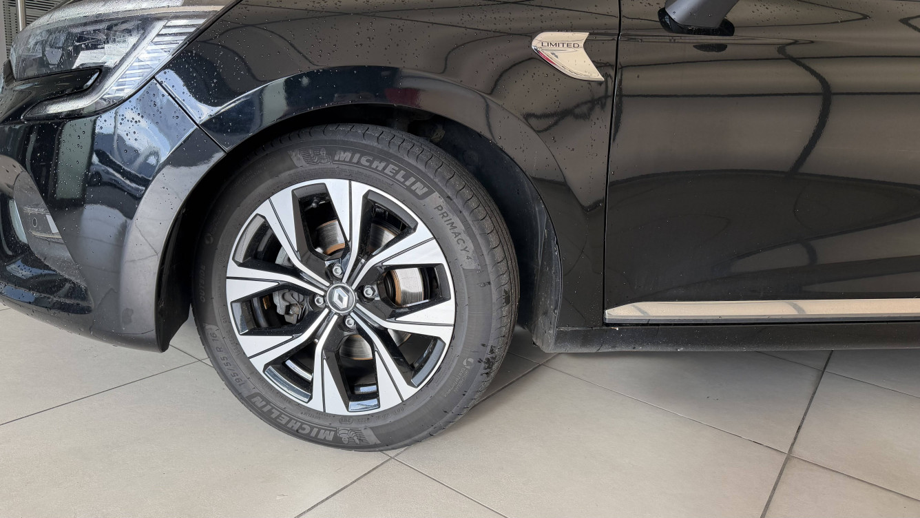 Acheter Renault Clio Clio Blue dCi 100 - 21N Limited  5p occasion dans les concessions du Groupe Faurie