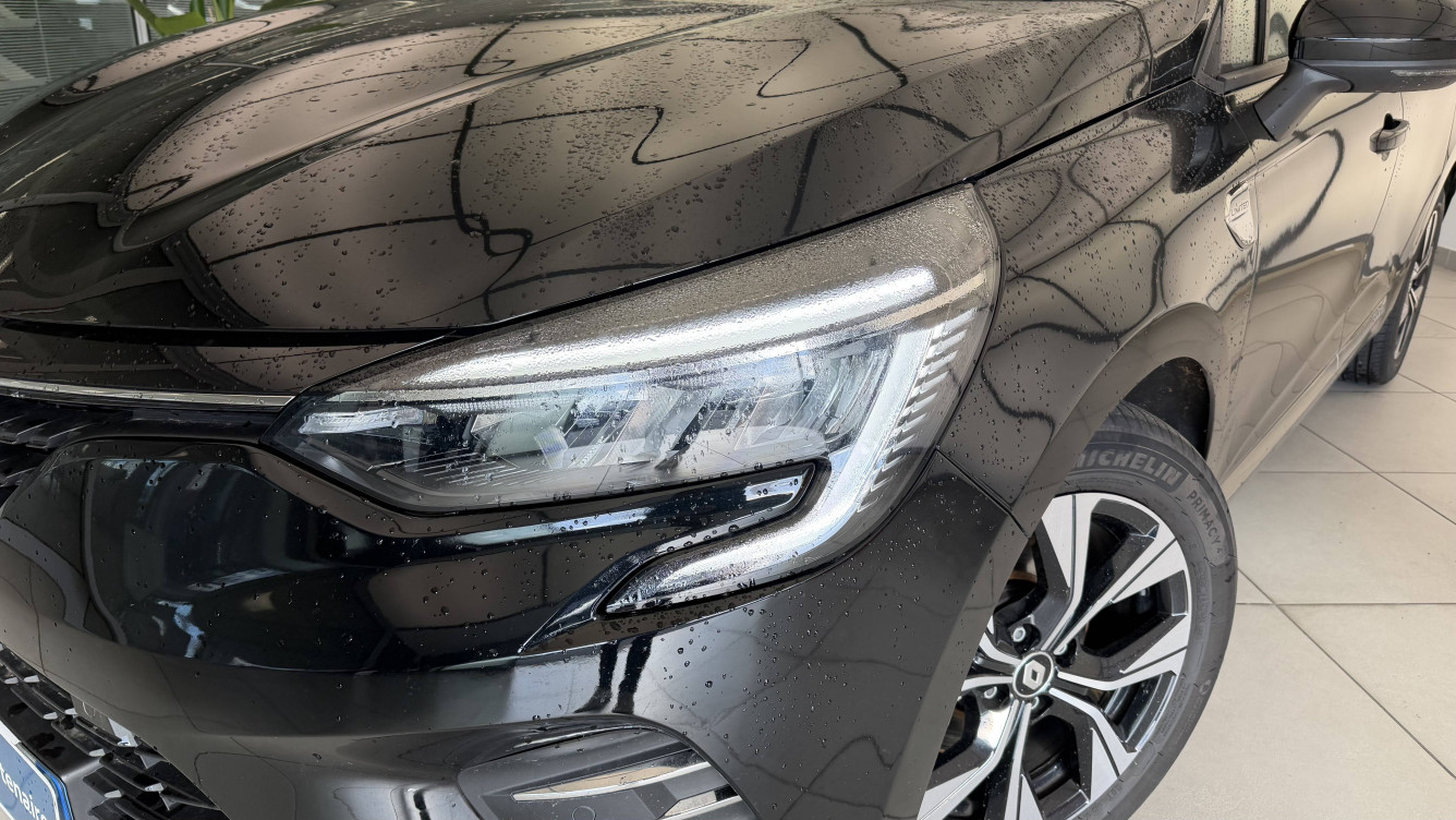 Acheter Renault Clio Clio Blue dCi 100 - 21N Limited  5p occasion dans les concessions du Groupe Faurie