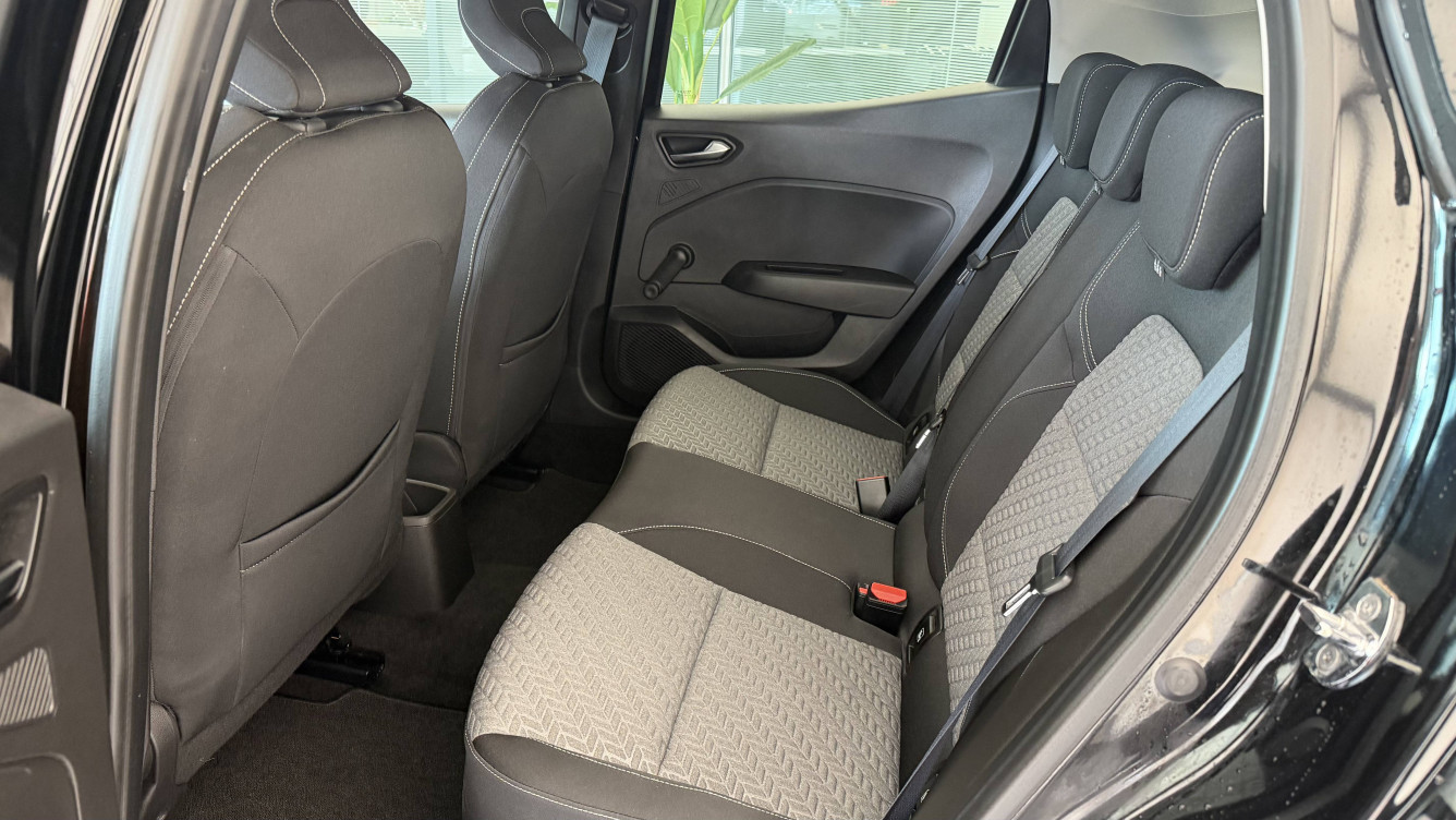 Acheter Renault Clio Clio Blue dCi 100 - 21N Limited  5p occasion dans les concessions du Groupe Faurie