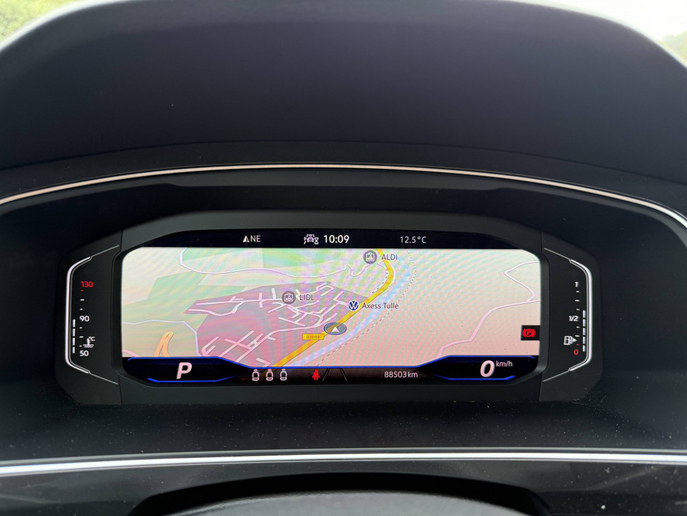 Acheter Volkswagen Tiguan Tiguan 2.0 TDI 150ch DSG7 R-Line Exclusive 5p occasion dans les concessions du Groupe Faurie