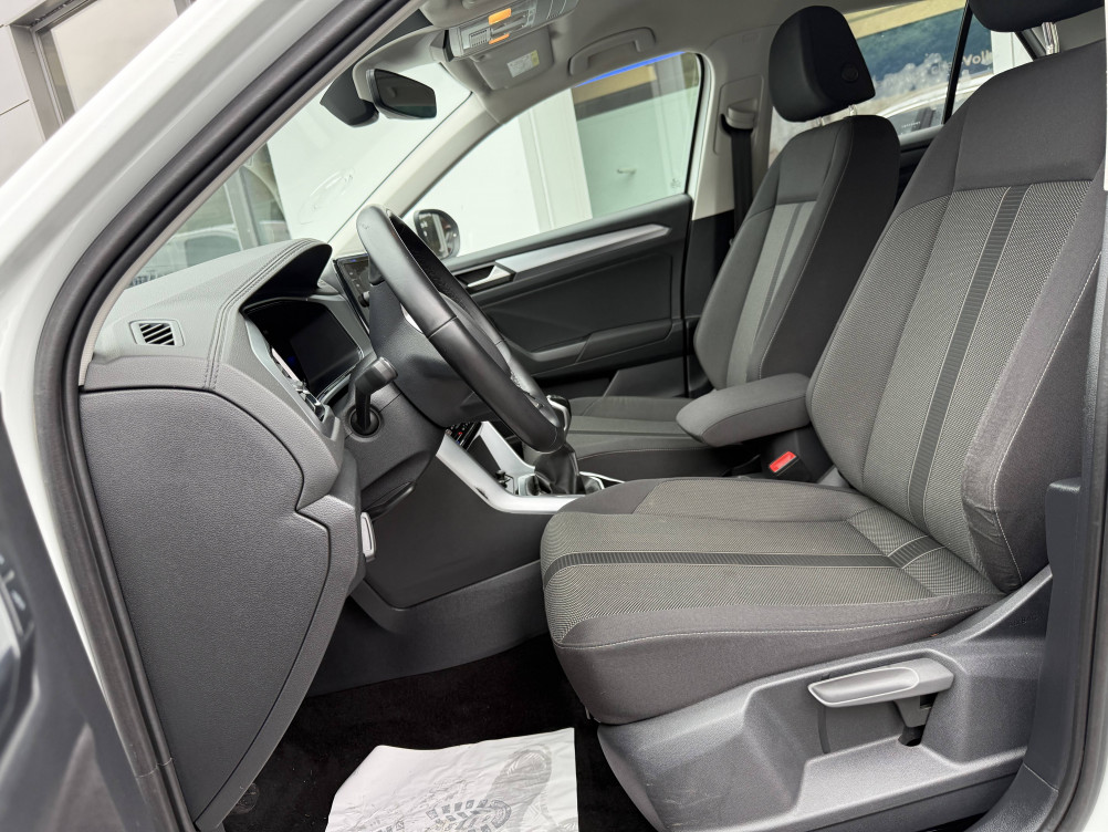 Acheter Volkswagen T-Roc T-Roc 1.0 TSI 110 Start/Stop BVM6 Life 5p occasion dans les concessions du Groupe Faurie