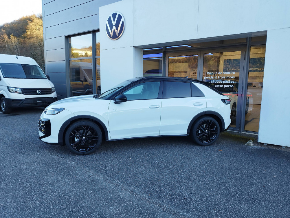 Acheter Volkswagen T-Roc T-Roc 1.5 eTSI EVO2 Hybrid 150 ch DSG7 R-Line 5p neuf dans les concessions du Groupe Faurie