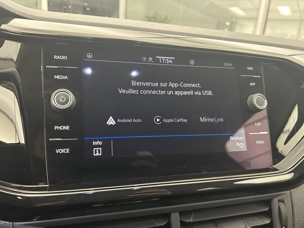 Acheter Volkswagen T-Cross T-Cross 1.0 TSI 110 Start/Stop DSG7 Carat 5p occasion dans les concessions du Groupe Faurie