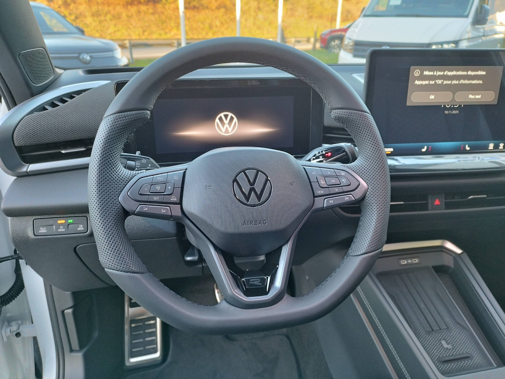 Acheter Volkswagen T-Roc T-Roc 1.5 eTSI EVO2 Hybrid 150 ch DSG7 R-Line 5p neuf dans les concessions du Groupe Faurie