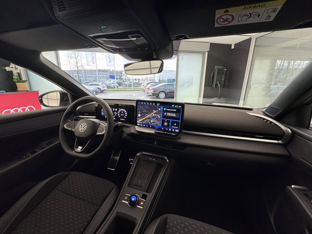 Acheter Volkswagen T-Roc T-Roc 1.5 eTSI EVO2 Hybrid 150 ch DSG7 R-Line 5p neuf dans les concessions du Groupe Faurie