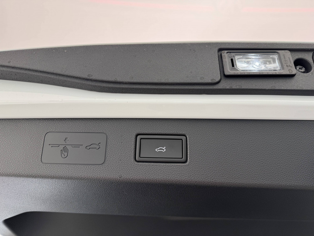 Acheter Volkswagen T-Roc T-Roc 1.5 eTSI EVO2 Hybrid 150 ch DSG7 R-Line 5p neuf dans les concessions du Groupe Faurie