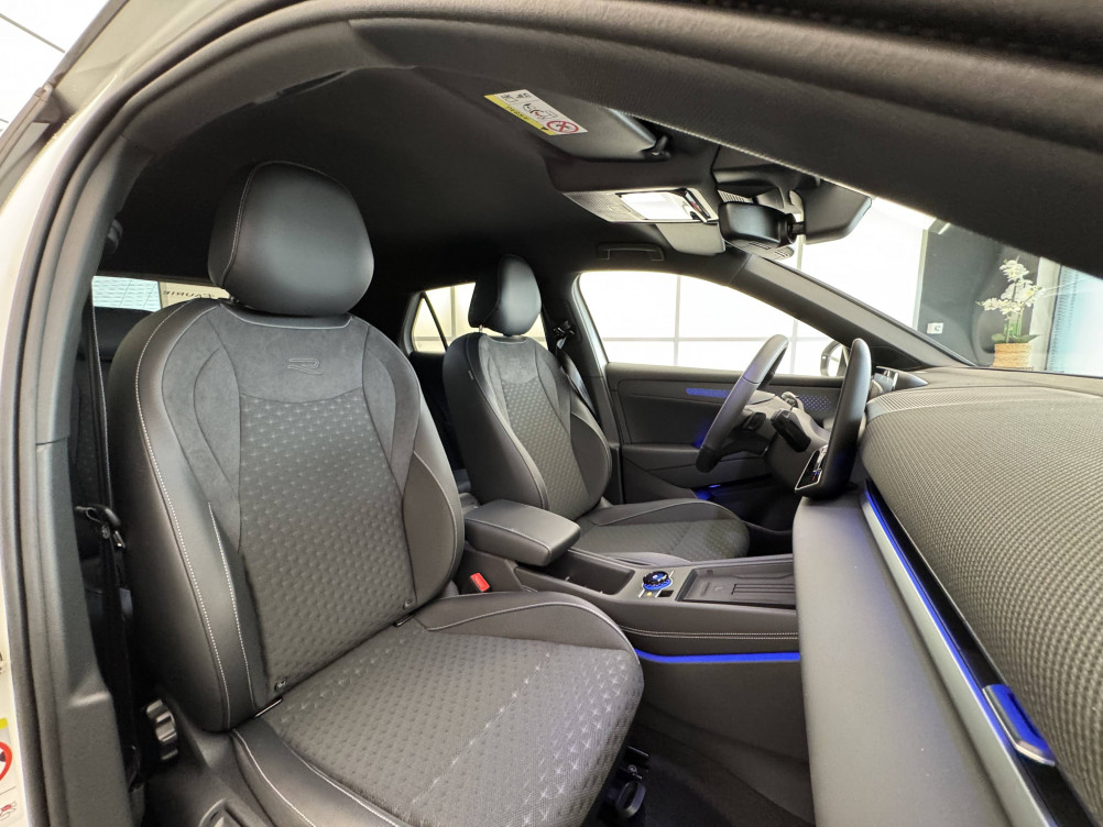 Acheter Volkswagen T-Roc T-Roc 1.5 eTSI EVO2 Hybrid 150 ch DSG7 R-Line 5p neuf dans les concessions du Groupe Faurie