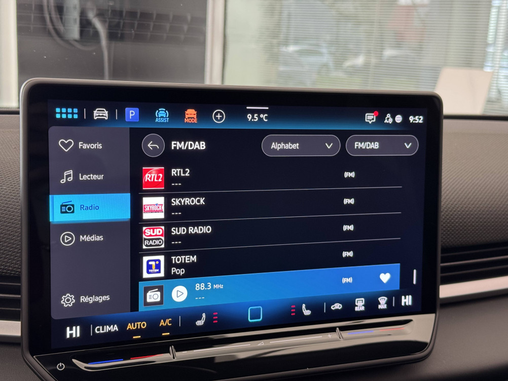 Acheter Volkswagen T-Roc T-Roc 1.5 eTSI EVO2 Hybrid 150 ch DSG7 R-Line 5p neuf dans les concessions du Groupe Faurie