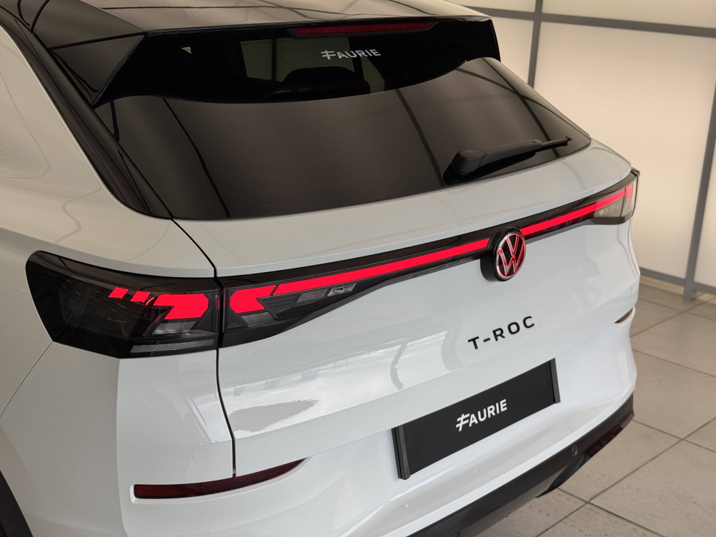 Acheter Volkswagen T-Roc T-Roc 1.5 eTSI EVO2 Hybrid 150 ch DSG7 R-Line 5p neuf dans les concessions du Groupe Faurie