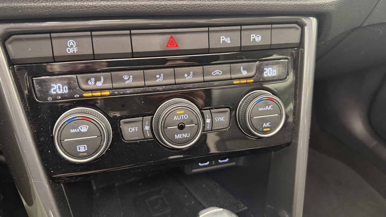 Acheter Volkswagen T-Roc T-Roc 1.5 TSI 150 EVO Start/Stop DSG7 Carat Exclusive 5p occasion dans les concessions du Groupe Faurie