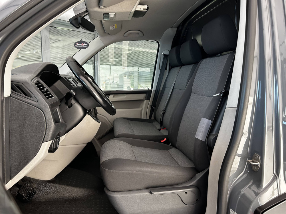 Acheter Volkswagen Transporter Fourgon T6 TRANSPORTER 6.1 VAN L1H1 2.0 TDI 150 DSG7 BUSINESS LINE 4p occasion dans les concessions du Groupe Faurie