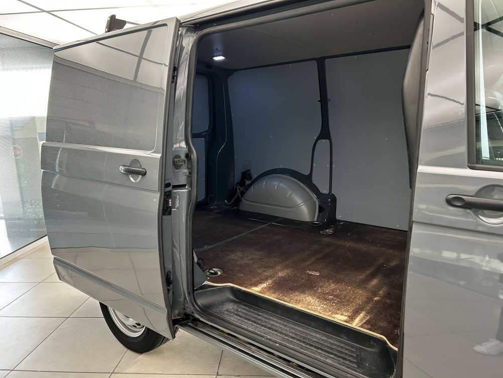 Acheter Volkswagen Transporter Fourgon T6 TRANSPORTER 6.1 VAN L1H1 2.0 TDI 150 DSG7 BUSINESS LINE 4p occasion dans les concessions du Groupe Faurie