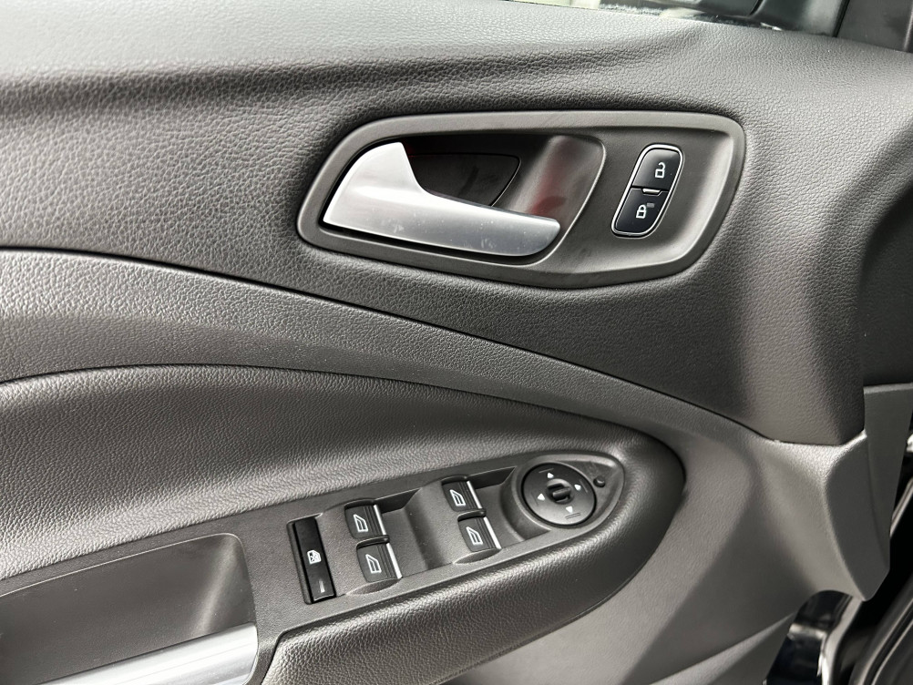 Acheter Ford Kuga Kuga 2.0 TDCi 150 S&S 4x2 BVM6 Titanium 5p occasion dans les concessions du Groupe Faurie