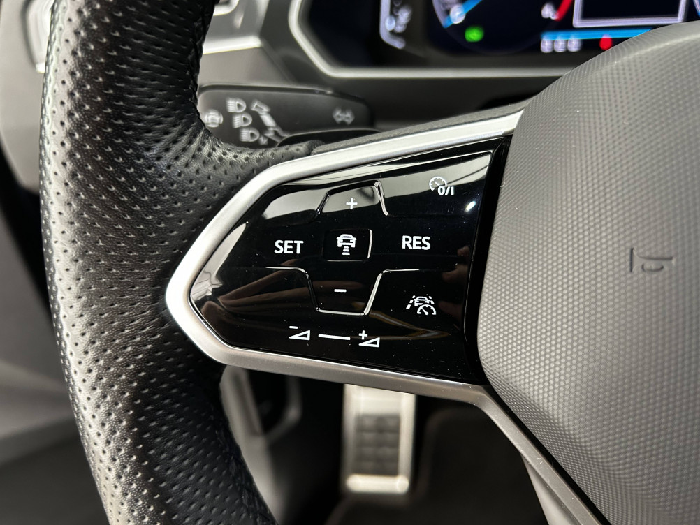 Acheter Volkswagen Tiguan Tiguan 2.0 TDI 150ch DSG7 R-Line 5p occasion dans les concessions du Groupe Faurie