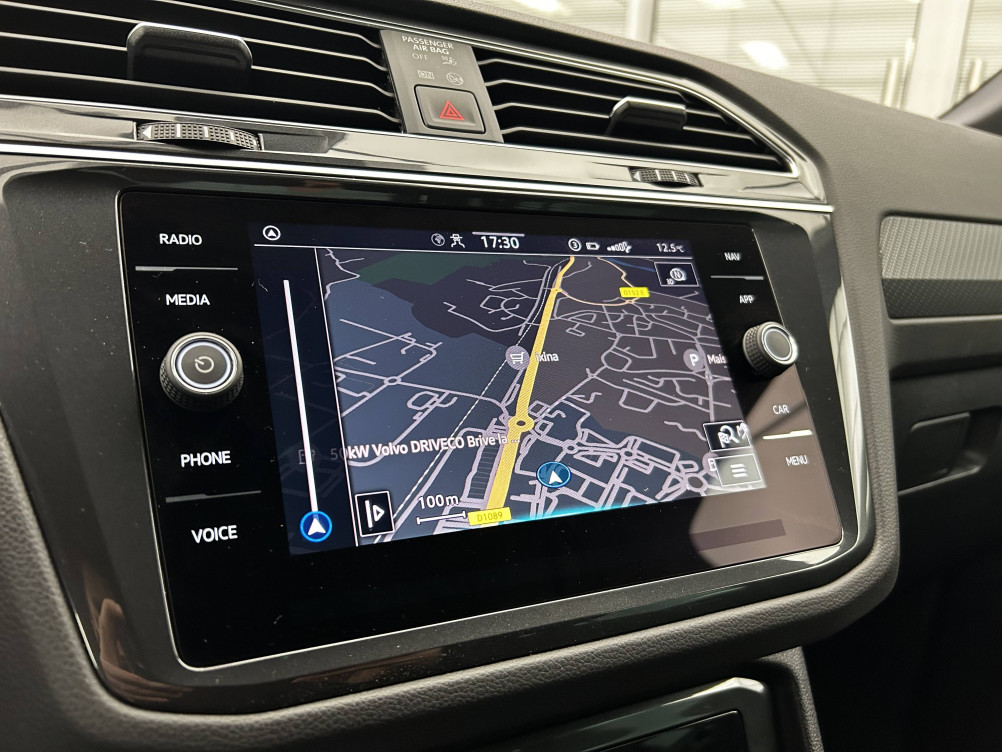 Acheter Volkswagen Tiguan Tiguan 2.0 TDI 150ch DSG7 R-Line 5p occasion dans les concessions du Groupe Faurie