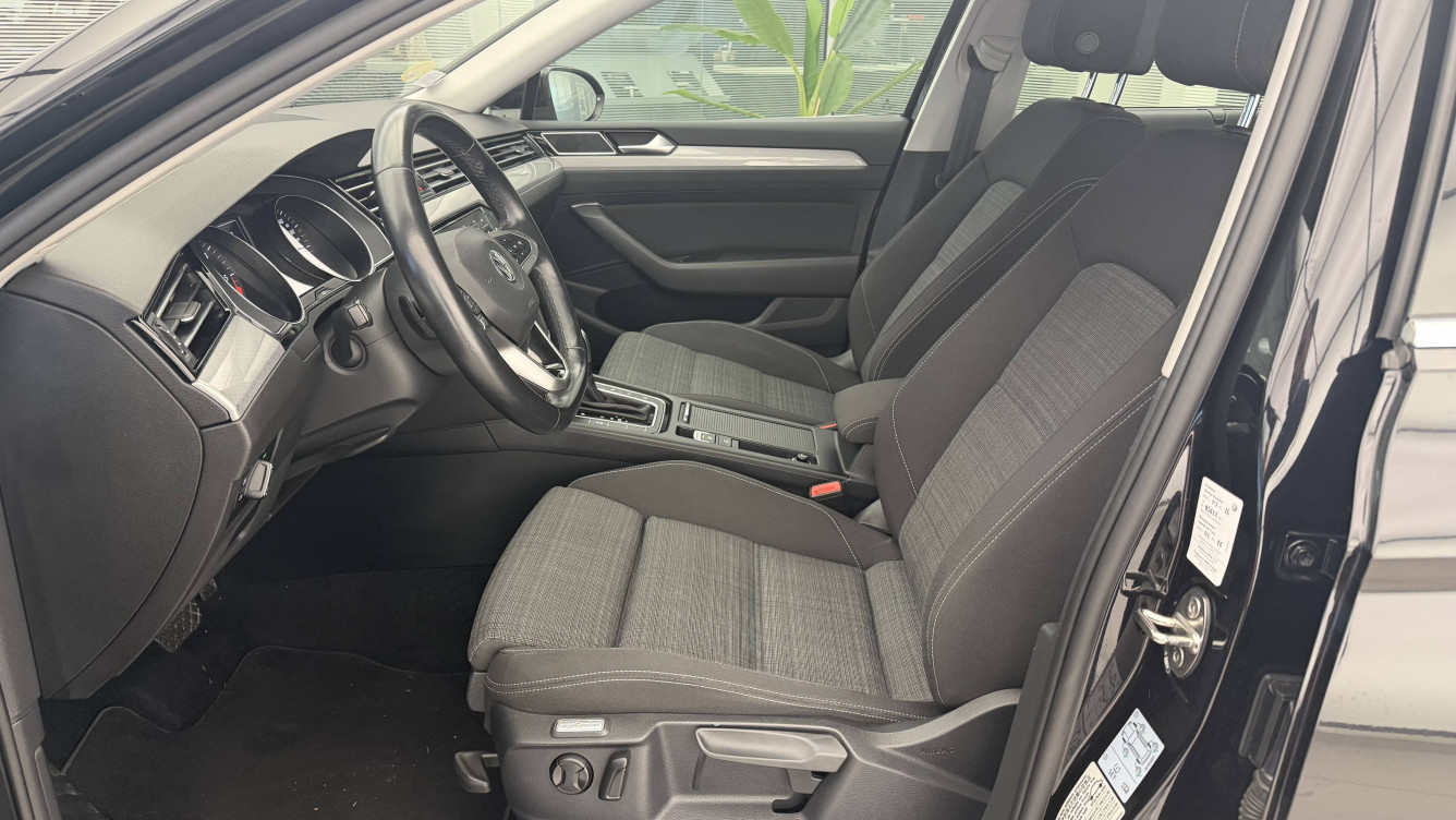 Acheter Volkswagen Passat Passat 1.6 TDI 120 DSG7 Business 4p occasion dans les concessions du Groupe Faurie