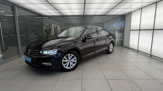 Acheter Volkswagen Passat Passat 1.6 TDI 120 DSG7 Business 4p occasion dans les concessions du Groupe Faurie