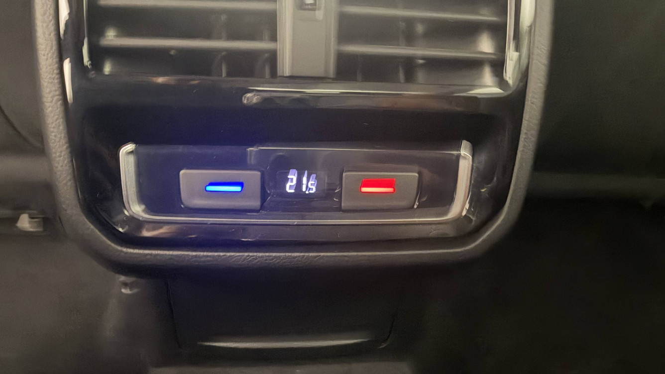 Acheter Volkswagen Passat Passat 1.6 TDI 120 DSG7 Business 4p occasion dans les concessions du Groupe Faurie