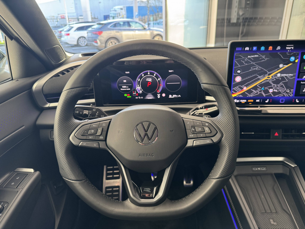 Acheter Volkswagen T-Roc T-Roc 1.5 eTSI EVO2 Hybrid 150 ch DSG7 R-Line 5p neuf dans les concessions du Groupe Faurie