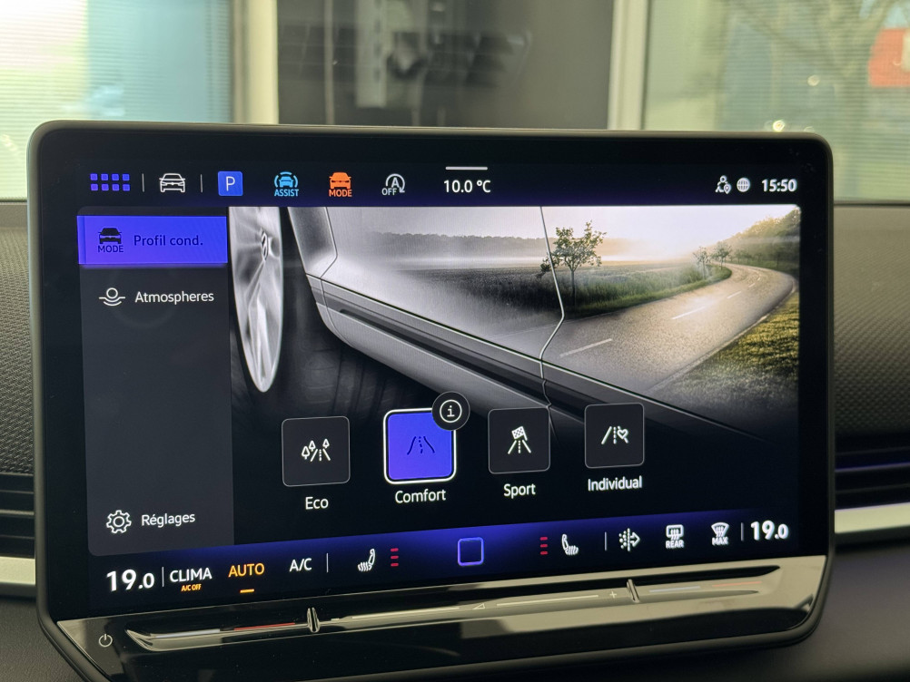 Acheter Volkswagen T-Roc T-Roc 1.5 eTSI EVO2 Hybrid 150 ch DSG7 R-Line 5p neuf dans les concessions du Groupe Faurie