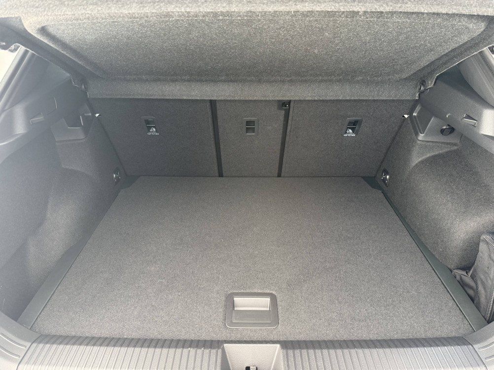 Acheter Volkswagen T-Roc T-Roc 1.5 eTSI EVO2 Hybrid 150 ch DSG7 R-Line 5p neuf dans les concessions du Groupe Faurie