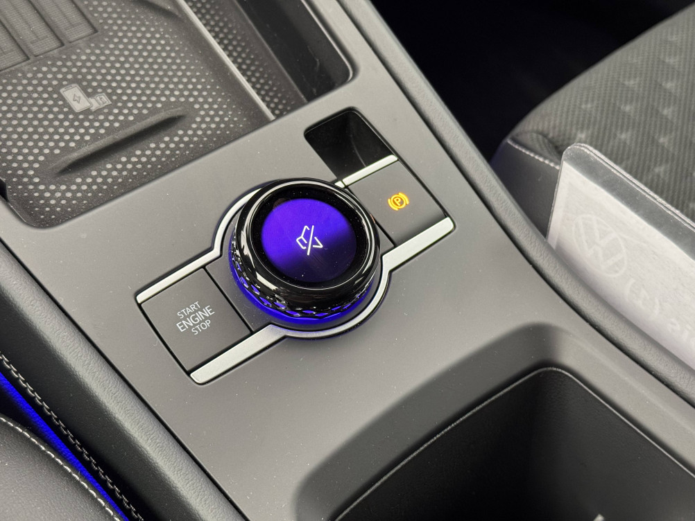 Acheter Volkswagen T-Roc T-Roc 1.5 eTSI EVO2 Hybrid 150 ch DSG7 R-Line 5p neuf dans les concessions du Groupe Faurie