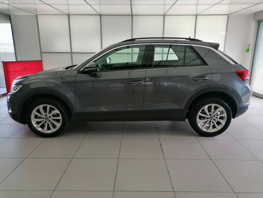 Acheter Volkswagen T-Roc T-Roc 1.0 TSI 110 Start/Stop BVM6 Life Plus 5p occasion dans les concessions du Groupe Faurie