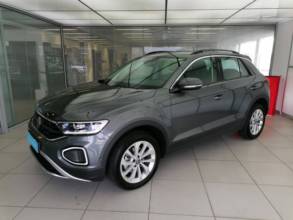 Acheter Volkswagen T-Roc T-Roc 1.0 TSI 110 Start/Stop BVM6 Life Plus 5p occasion dans les concessions du Groupe Faurie