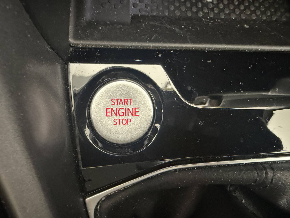 Acheter Volkswagen T-Cross T-Cross 1.0 TSI 110 Start/Stop BVM6 Active 5p occasion dans les concessions du Groupe Faurie